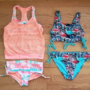🦩 Two Swimsuits Girls Size 10/12 🦩